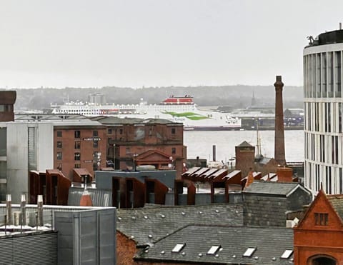 Deluxe Double Room, City View | Desk, laptop workspace, blackout drapes, iron/ironing board