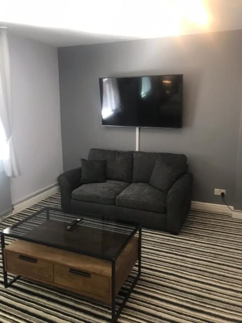 Deluxe Double Room, 1 Double Bed | Desk, iron/ironing board, free WiFi, bed sheets