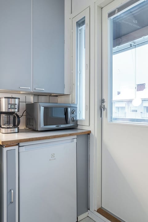 Comfort Studio, Balcony, City View | Private kitchen | Coffee/tea maker, electric kettle, toaster
