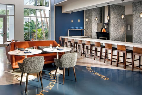 Breakfast, lunch and dinner served