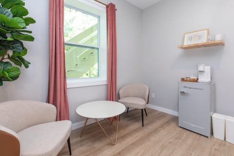 Luxury Suite, River View | Laptop workspace, blackout drapes, iron/ironing board, free WiFi