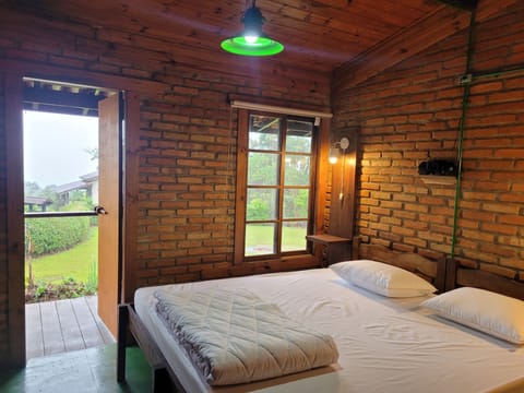 Basic Twin Room, Mountain View | Free WiFi