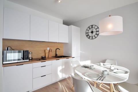 Studio Suite | Private kitchenette | Electric kettle