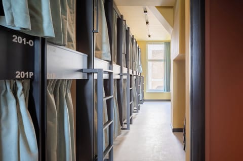 Pod in mixed dorm | Free WiFi, bed sheets