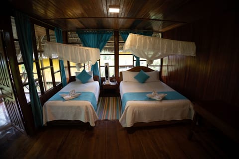 Standard Quadruple Room, Balcony | WiFi, bed sheets