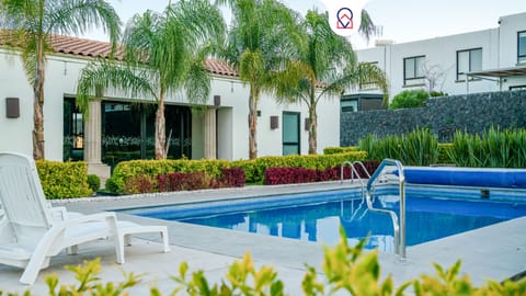 Superior House, Patio | 3 bedrooms, iron/ironing board, free WiFi