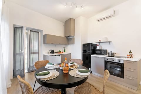 Family Apartment, Multiple Bedrooms, Mountainside (Gaia on Stresa Hill) | Private kitchen | Fridge, microwave, oven, stovetop