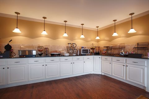 Free daily full breakfast