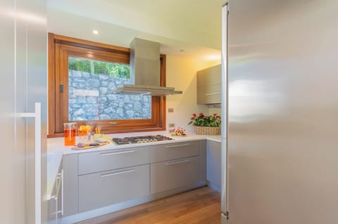 Villa (4 Bedrooms) | Private kitchen | Microwave, oven, espresso maker, electric kettle