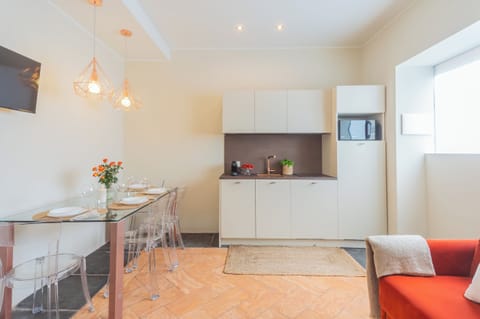 Apartment (1 Bedroom) | Private kitchenette | Oven, espresso maker, electric kettle, highchair