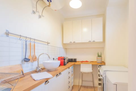 Apartment (1 Bedroom) | Private kitchenette | Espresso maker, electric kettle, highchair