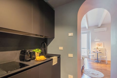 Studio (0 Bedroom) | Private kitchenette | Microwave, stovetop, espresso maker, electric kettle