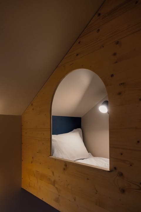 Family Villa | Egyptian cotton sheets, premium bedding, pillowtop beds, desk