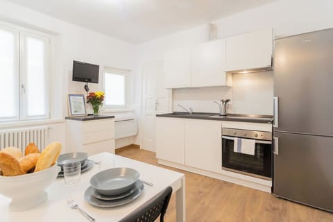 Apartment (2 Bedrooms) | Private kitchenette | Oven, espresso maker, electric kettle, highchair