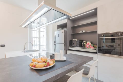 Apartment (1 Bedroom) | Private kitchen | Microwave, oven, espresso maker, electric kettle