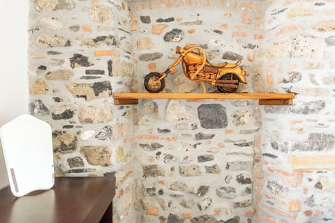 Apartment (1 Bedroom) | 1 bedroom, laptop workspace, iron/ironing board, bed sheets