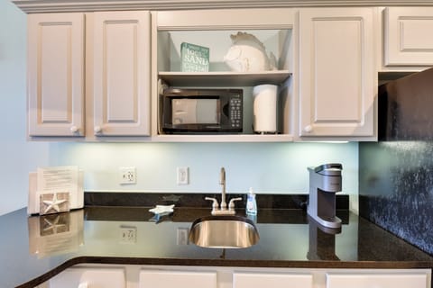 Apartment (0 Bedroom) | Interior