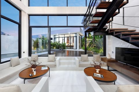 Family Villa, Pool View | Living area