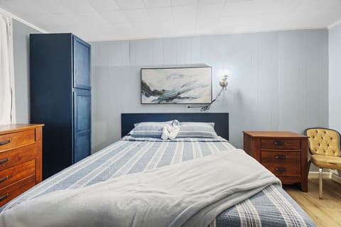 Deluxe Double Room | Laptop workspace, free WiFi