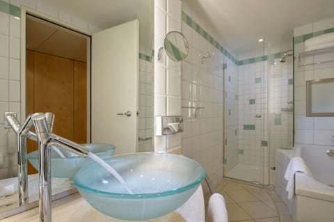 Room, 1 King Bed (Relaxation) | Bathroom | Shower, eco-friendly toiletries, hair dryer, towels