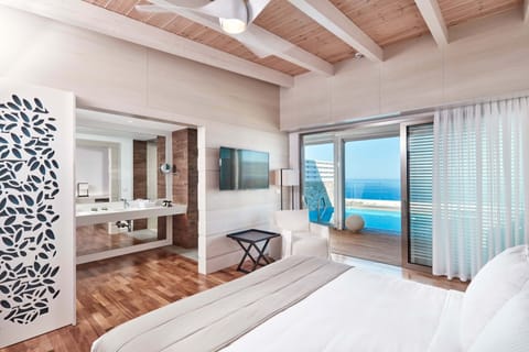 Belvedere Private Suite Sea View with Private Pool | In-room safe, desk, blackout drapes, soundproofing