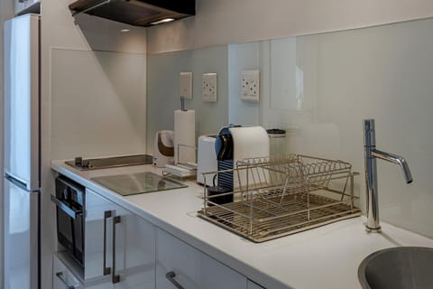 Apartment | 1 bedroom, desk, Internet