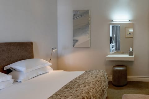 Apartment | 1 bedroom, desk, Internet