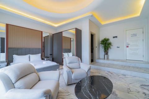 Superior Deniz Manzarali Oda | In-room safe, free WiFi, bed sheets