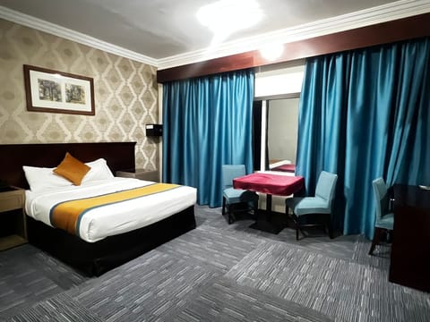 Family Double Room | In-room safe, desk, iron/ironing board, free WiFi