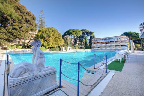 Family Studio (Jolie Sur La Mer - Petit Studio) | Pool | Seasonal outdoor pool