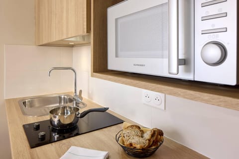 Studio | Private kitchenette