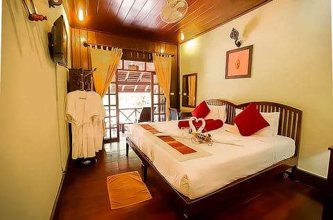 Deluxe Double or Twin Room, Balcony, River View | In-room safe, desk, iron/ironing board, free WiFi