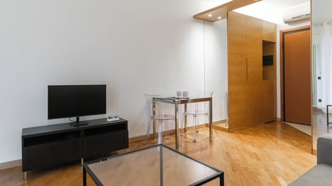 Apartment (1 Bedroom) | Living area | TV