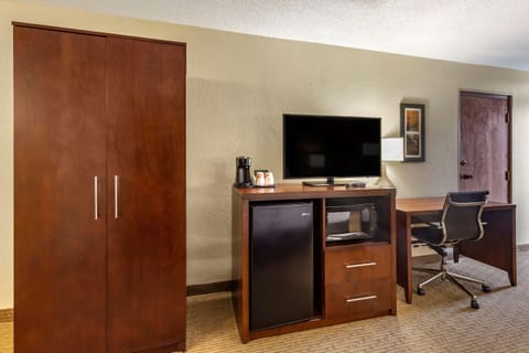 In-room safe, desk, laptop workspace, iron/ironing board