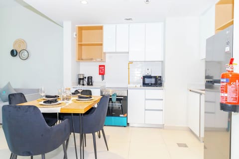 Electric kettle, toaster