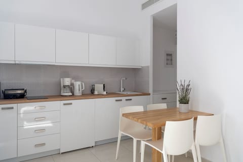 House | Private kitchen | Espresso maker, electric kettle, highchair