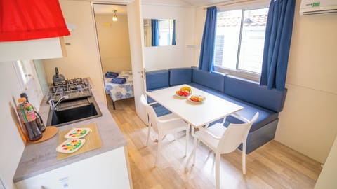 Standard Mobile Home | Private kitchen | Fridge, stovetop, highchair, cookware/dishes/utensils