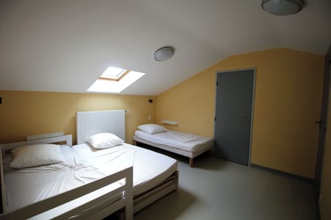 Triple Room | Soundproofing, free WiFi