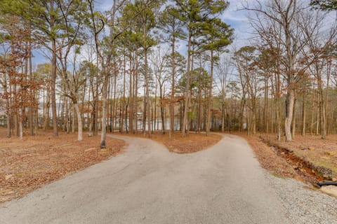 House (6 Bedrooms) | Interior