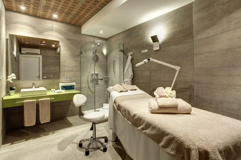 Couples treatment rooms, massages