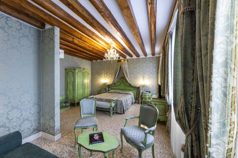 Panoramic Double or Twin Room | Premium bedding, down comforters, pillowtop beds, in-room safe