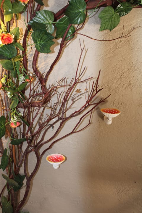 Room, 1 Double Bed, Pets Allowed, Mountain View | Individually decorated, free WiFi, bed sheets