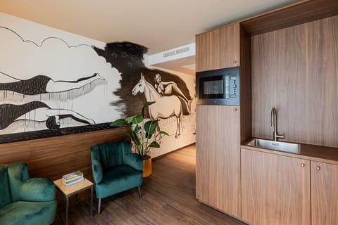 Studio Herr Seele | Blackout drapes, free WiFi, bed sheets