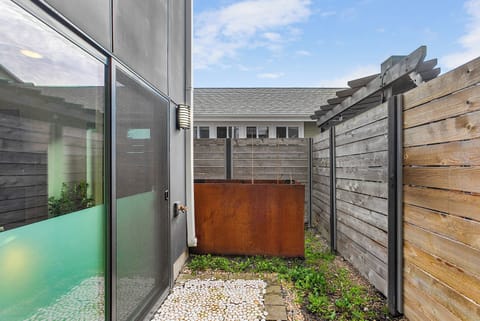 Apartment, 1 Double Bed, Bathtub | Terrace/patio