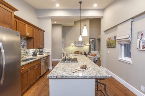 Condo, 2 Bedrooms | Interior