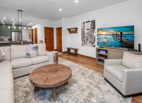 Condo, 2 Bedrooms | Living area | Smart TV