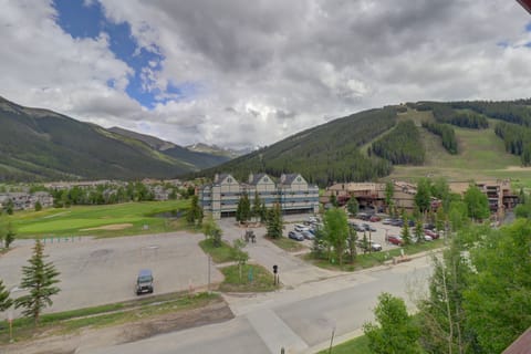 Condo, 2 Bedrooms | Parking | Free parking nearby