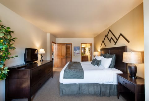 Condo, 2 Bedrooms | Iron/ironing board, free WiFi