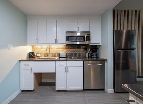 Condo, 1 Bedroom | Private kitchen | Coffee/tea maker, toaster