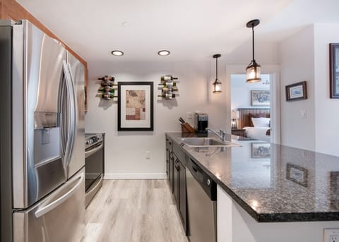 Condo, 2 Bedrooms | Private kitchen | Fridge, oven, coffee/tea maker, toaster